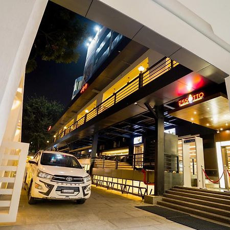 Essotto Recreation Hub Hotel บังกาลอร์ ภายนอก รูปภาพ