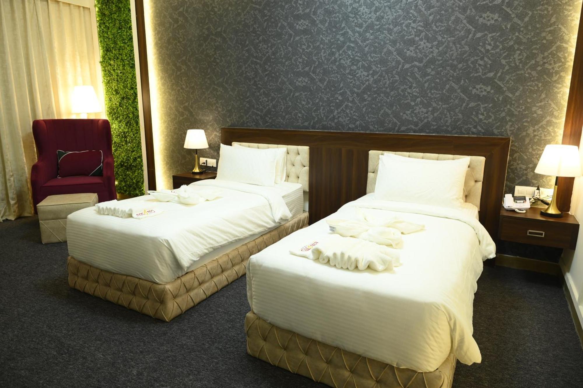 Essotto Recreation Hub Hotel บังกาลอร์ ภายนอก รูปภาพ