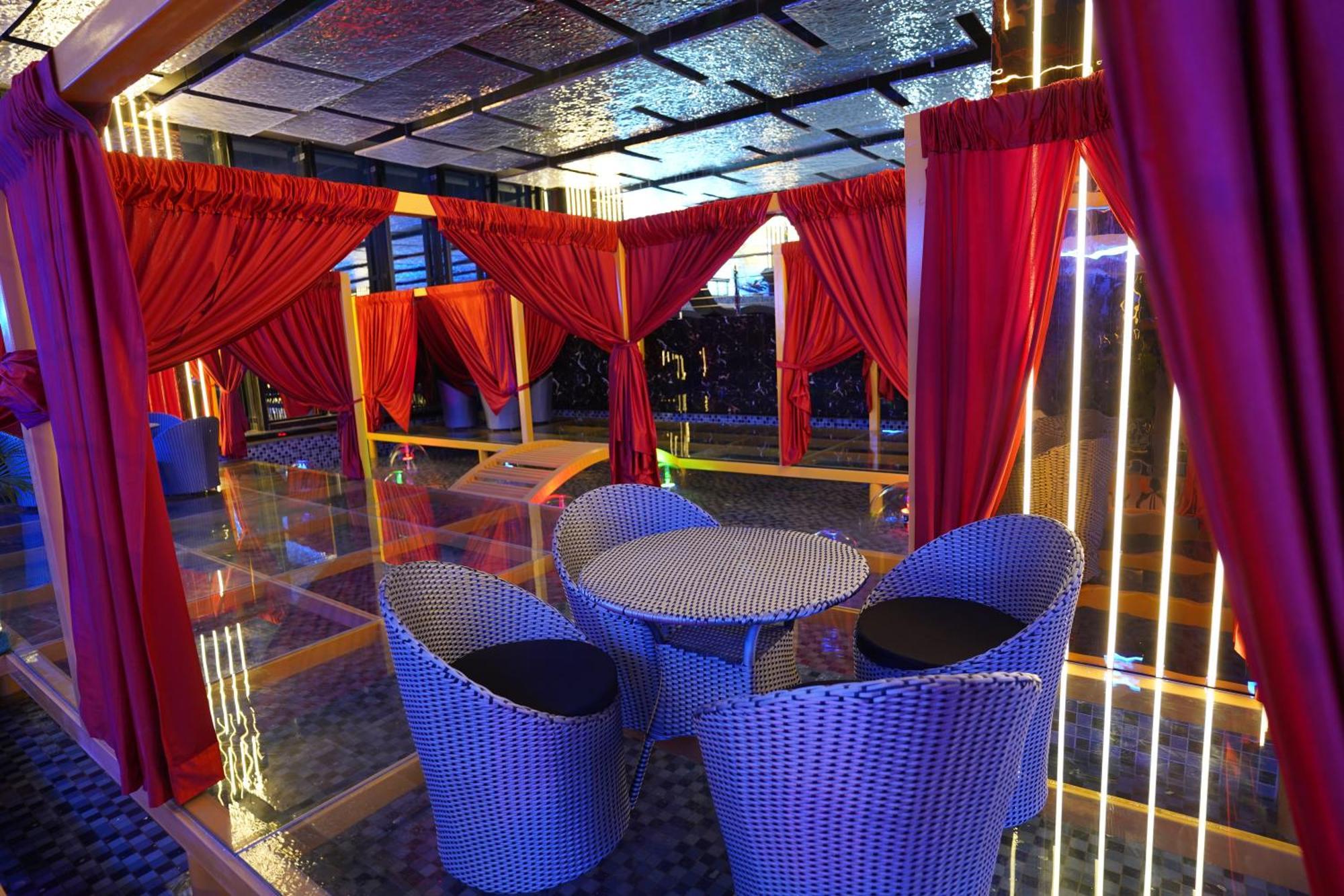 Essotto Recreation Hub Hotel บังกาลอร์ ภายนอก รูปภาพ